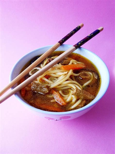 Asian Beef Soup - Sopa Asiática de Ternera | Sopa asiática, Recetas de comida, Guiso de ternera