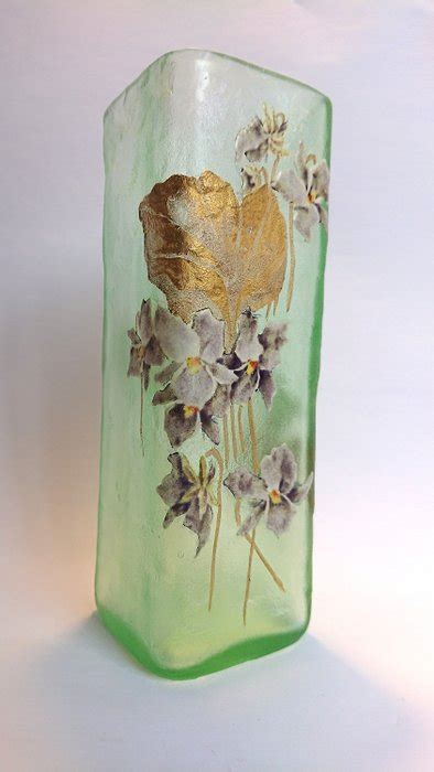 Montjoyelegras Vase Art Nouveau à Décor émaillé De Violettes Vers
