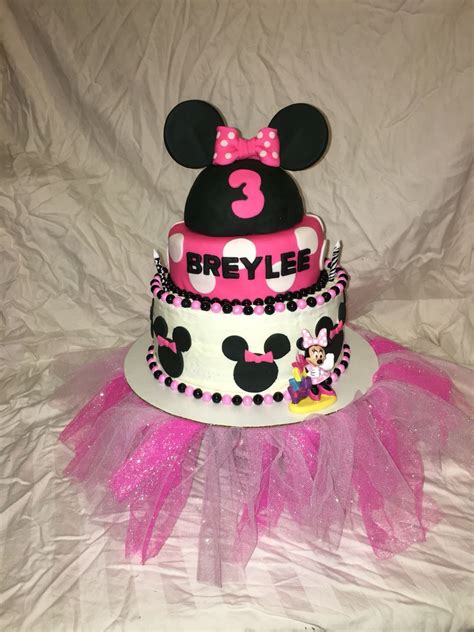Breylee S Minnie Mouse 3rd Birthday Cake 3rd Birthday Cakes Cake Minnie