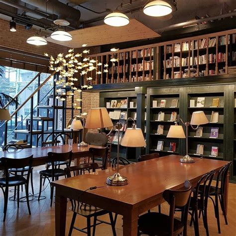 Pin By Sung Woo Cho On Books Cafe Interior Design Coffee Shop