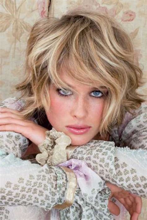 10 Short Hairstyles For Thick Wavy Hair Short