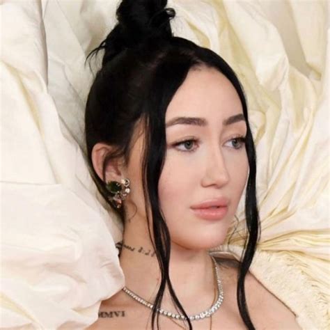 Noah Cyrus Nude Bts On All Three Shooting 11 Photos And Video