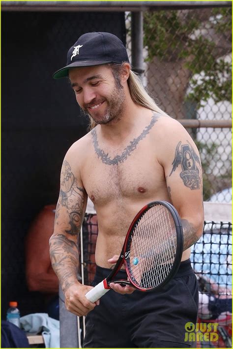 Shirtless Pete Wentz Enjoys A Tennis Match Shows Off His Long Blonde