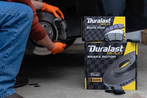Ceramic vs. Metallic Brake Pads: Which is Right for You - AutoZone