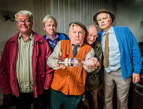 Still Game Review A Welcome Hilarious Return To Craiglang
