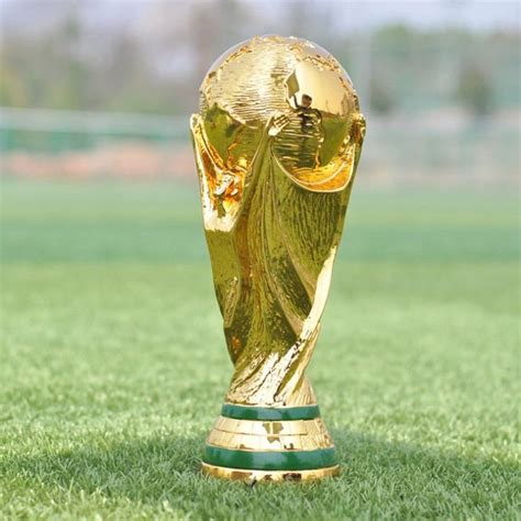 Fifa World Cup 2018 Trophy Replica Golden Football Fan Award T 14 Tall 1 7kg Trophy