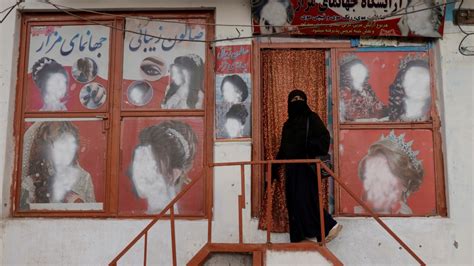Afghan Beauty Parlors Take A Cut After Taliban Takeover