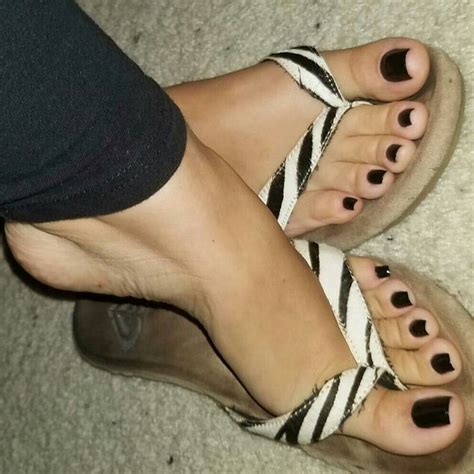 17 best images about nice feet in shoes sandals flip flop on pinterest pretty toes sexy