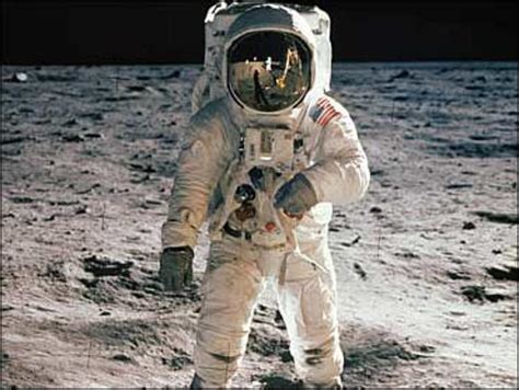 Man On The Moon Cbs News