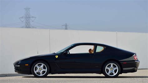 Anfangs wurde er als 456 gt und 456 gta (mit automatikgetriebe) vermarktet und kam 1998 als modifizierte version 456m (m steht für modificato) auf den markt. 1997 Ferrari 456 GTA | F128 | Monterey 2015