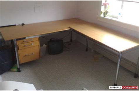 Needs to have the corner on the right side. 85% New Ikea Office L-Shape Solid Oak Wood Desk with ...
