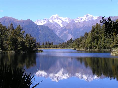The trail is primarily used for walking. New Zealand - Wikivoyage