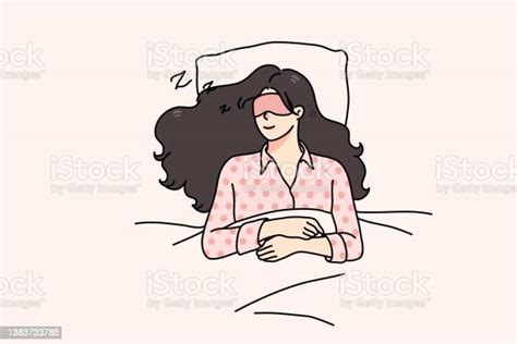 Calm Woman Lying In Bed Sleeping At Night Stok Vektör Sanatı And Uyumak‘nin Daha Fazla Görseli