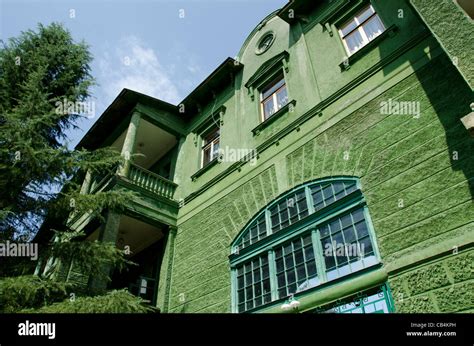 Russia Villa Hi Res Stock Photography And Images Alamy