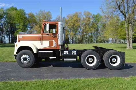 International Transtar 4200 (1978) : Daycab Semi Trucks