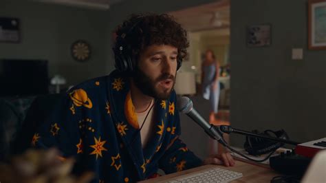 is dave s lil dicky married or dating anyone who is lil dicky s girlfriend