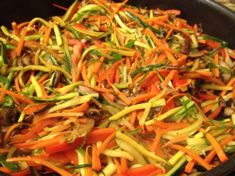 How To Julienne Not Pasta Veggie Julienne Well Dined 364 727