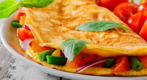 Omelette: 5 ricette per una pausa pranzo golosa | AIA Food