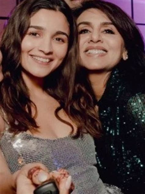 Alia Bhatt And Neetu Kapoor Celebrate Kanya Pujan During Navratri Pic Goes Viral