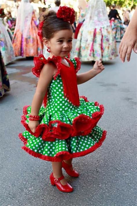 Check out the shoes! … | Darling Dancers | Flamenco, Traje flamenca