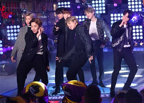 Bts Label Big Hit Entertainment Inks Broad Partnership With Streaming