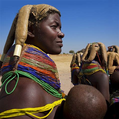 Mumuhuila Tribe Woman Angola Africa People Tribes Women African Beauty