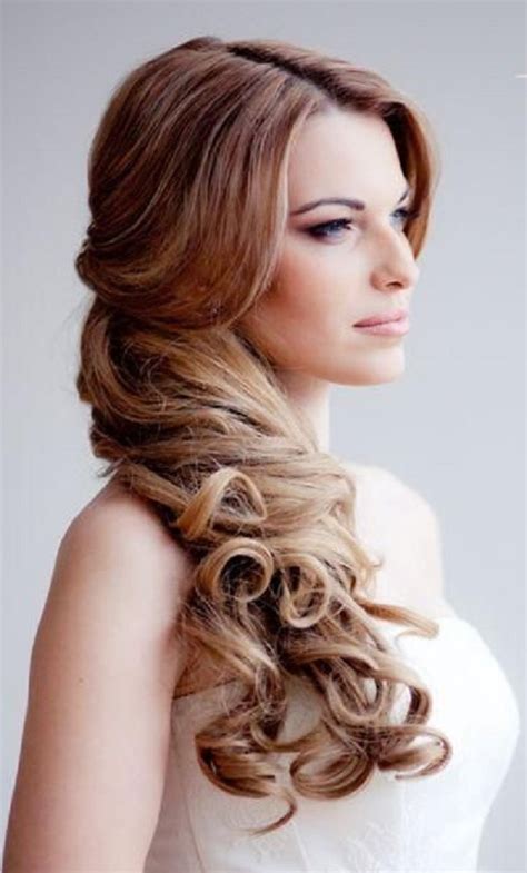 Getting out of the salon with those brand new silky and bouncy locks is a different feeling altogether. Most Delightful Prom Hairstyle for Long Hair in 2016 - The ...