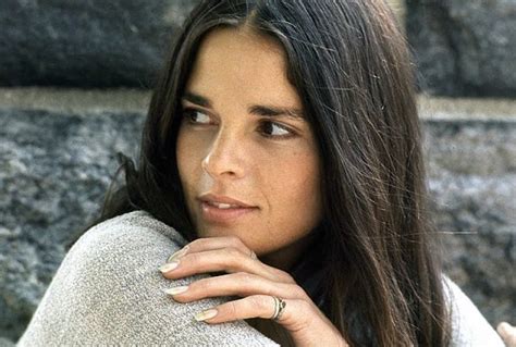 Beautiful Portrait Photos Of Ali Macgraw In The S And Early S Vintage Everyday