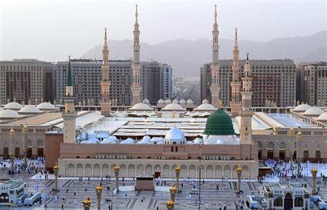 تكثيف الخدمات في المسجد النبوي لمواكبة تزايد أعداد المصلين ...