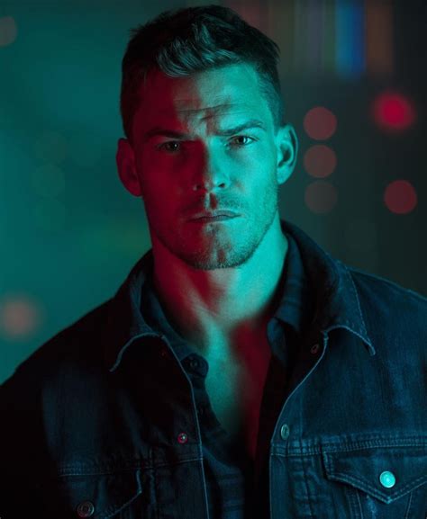 alan ritchson bares ripped shirtless body for da man mag alan ritchson bares ripped shirtless
