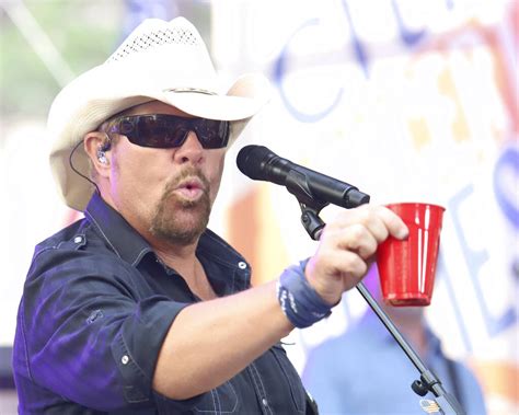 Country Singer Toby Keith Announces He Has Stomach Cancer Wftv