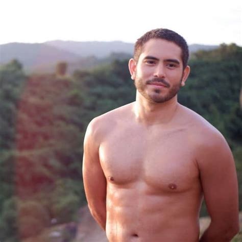 Gerald Naturally Blessed Good Looks Abs Cbn Entertainment