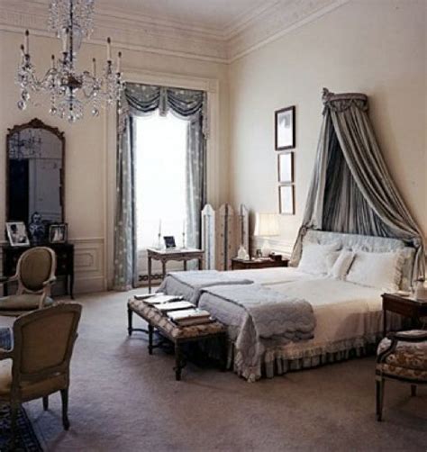 Our stylish bedroom furniture and inspiring ideas are just what you need. 175 best Designer: Sister Parish images on Pinterest ...