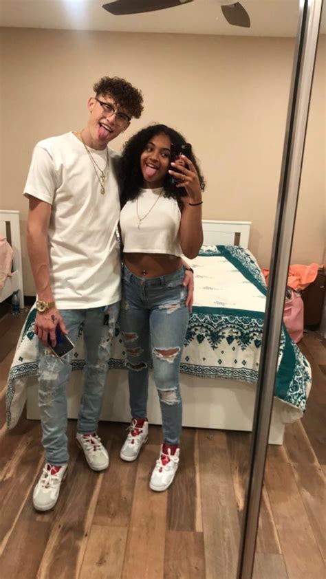 Pin By Izzy On We Rockin ️ Cute Couples Goals Couple Outfits