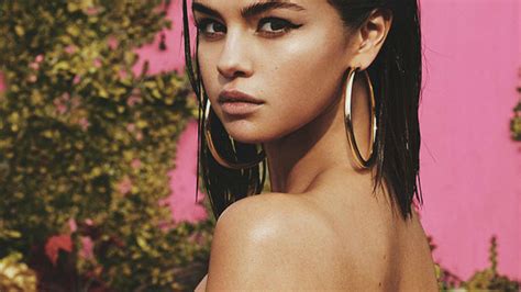 Selena Gomez Sexier Than Ever Actress And Singer Selena Gomez Poses For Vogue Marca English
