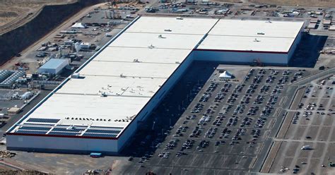 A Look Inside Teslas Gigafactory The Key To The Automakers Success