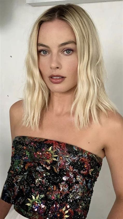 Margot Robbie 2020 Medium Length Hair Cuts Medium Hair Styles