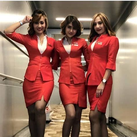 pramugari airasia indonesiaさんのinstagram写真・2019年7月12日 20 55 flight attendant fashion sexy