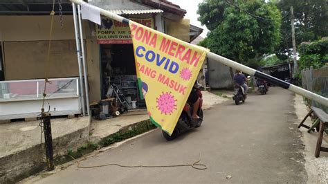 Pada mulanya, penderita merasa seperti demam dan kemudian diikuti dengan batuk kering. 12 Orang Dalam Tiga Rumah di Pamulang Barat Terpapar Covid-19 - Medcom.id