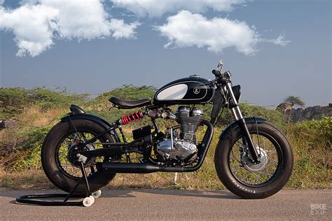 Should Royal Enfield Build A Classic 500 Bobber Bike Exif