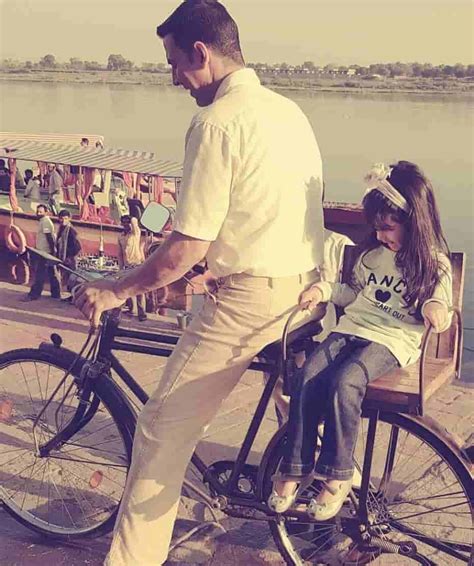 She is a daughter of akshay kumar wife twinkle is an indian author, newspaper columnist, film producer, former film. Akshay Kumar Biography, Age, Height, Height in Feet, Wiki ...