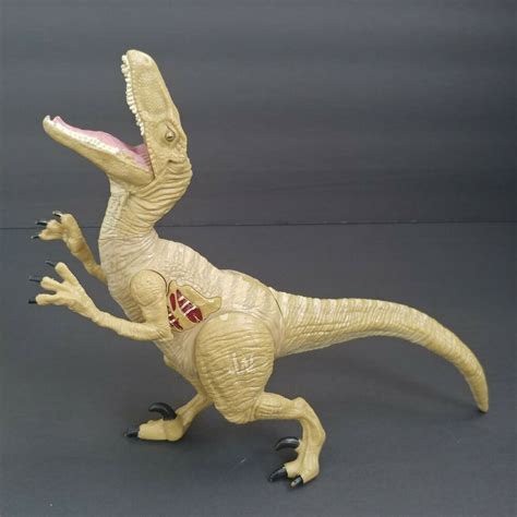 Jurassic World Echo Velociraptor Figure Growler Dinosaur Electronic Raptor Toy Hasbro Raptor
