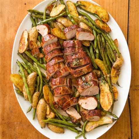 Pop the whole skillet into the hot oven and let it cook for about 15 minutes, depending on the level of doneness you prefer. One-Pan Pork Tenderloin with Green Beans and Potatoes ...