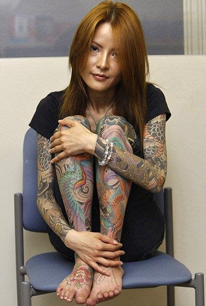 author of yakuza moon shoko tendo yakuza tattoo girl tattoos borneo tattoo