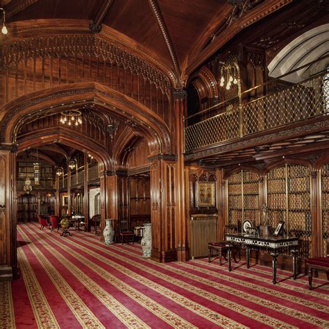 Exploring Medieval Libraries