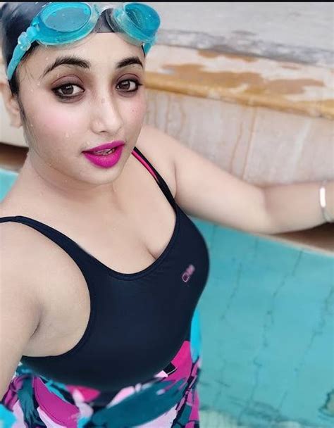 Bhojpuri Actress Rani Chatterjees Photos Goes Viral News In Malayalam ഭോജ്പൂരി നടി റാണി