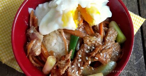 Masukan lengkuas yang sudah dimemarkan, ketumbar yang dihaluskan, daun salam, gula merah dan juga air asam. Mangkuk Nasi Sapi Teriyaki danTelur Ceplok Rebus # ...