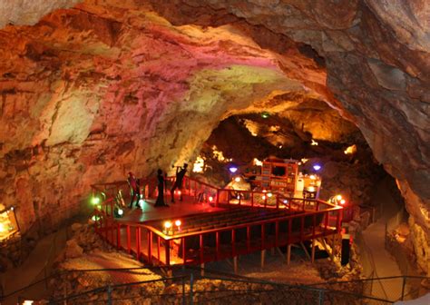 Grand Canyon Caverns Deepest Cave In Arizona With Restaurant