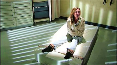 Woman Posey Straitjacket Patientenfixierung Posey Zwangsjacke Akutpsychiatrie Psychiatry