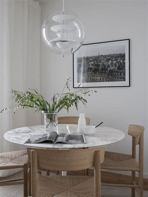 Newly Build Home With Great Style Coco Lapine Design Köksbord Runt